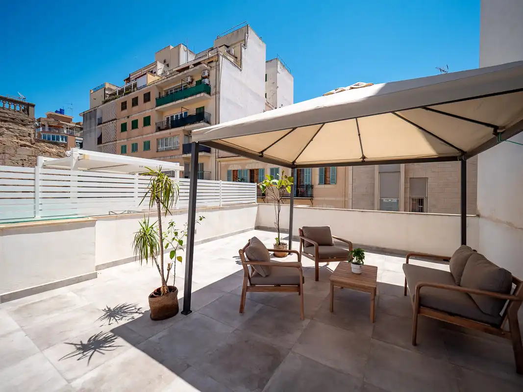 Apartament amb terrassa en venda a Llevant, imagen 2