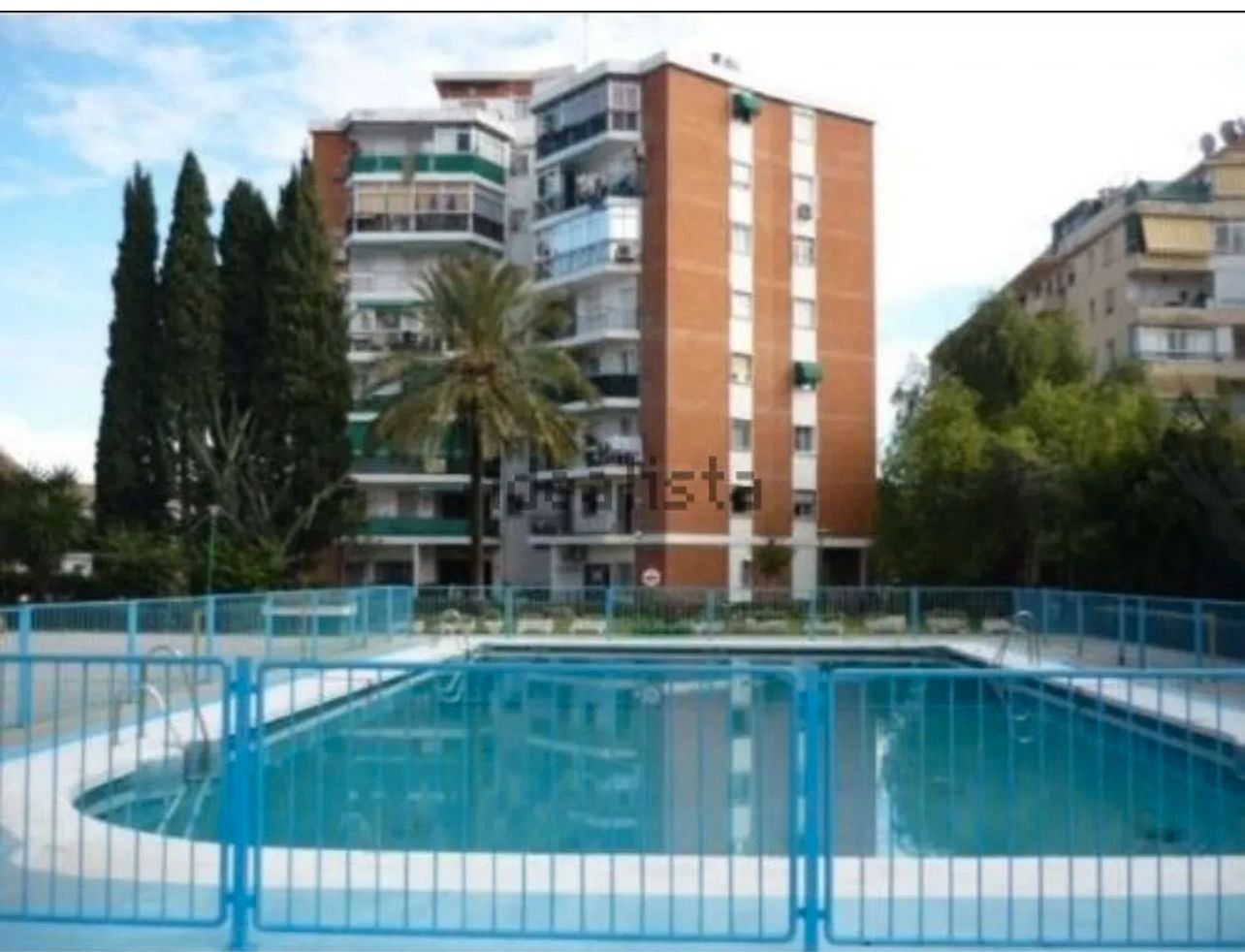 Piscina de Apartament en venda en Torremolinos amb Aire condicionat, Terrassa i Moblat