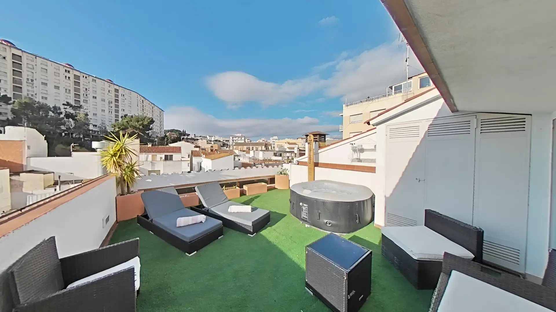 Semi-detached house with terrace for sale in Canet de Mar, imagen 3