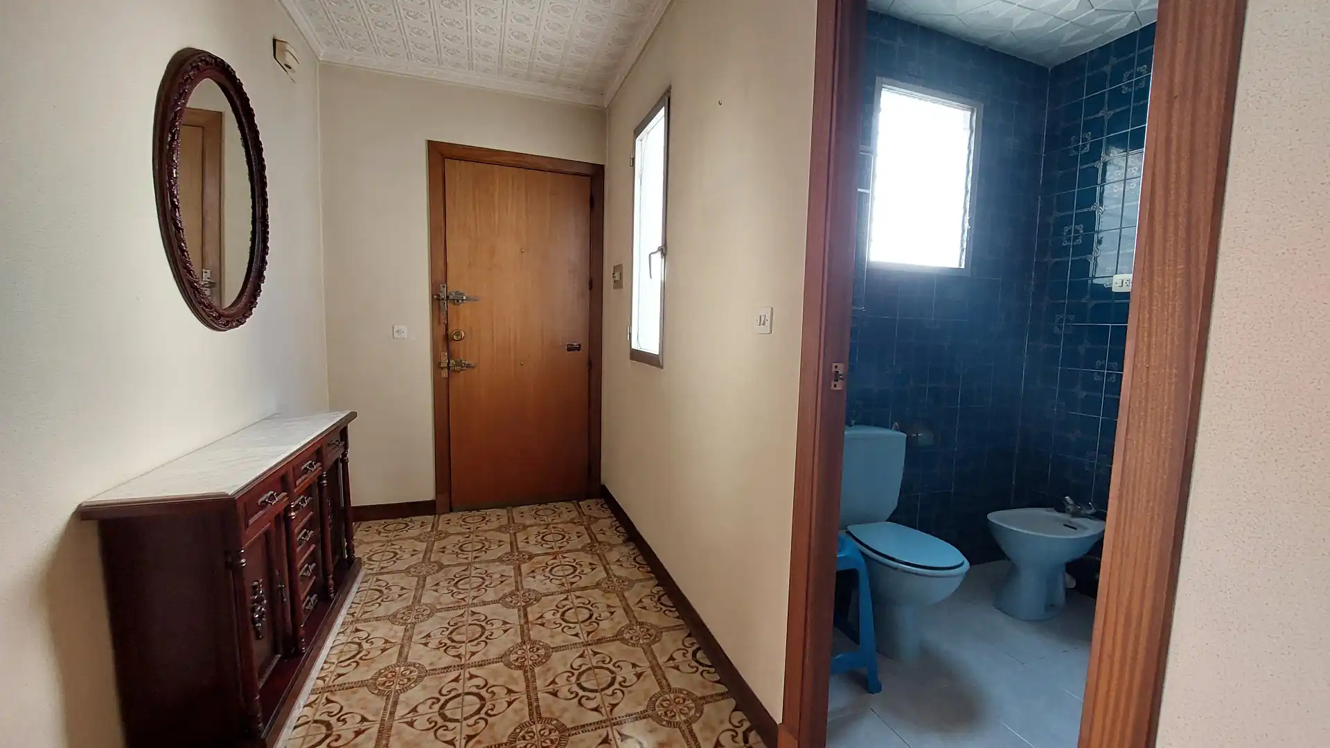Baño de Piso en venta en Murcia con Amueblado, Horno y Balcón