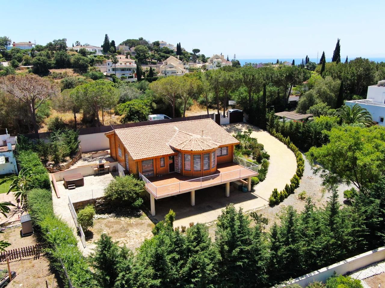 Exterior view of House or chalet for sale in Marbella  with Air Conditioner, Heating and Private garden
