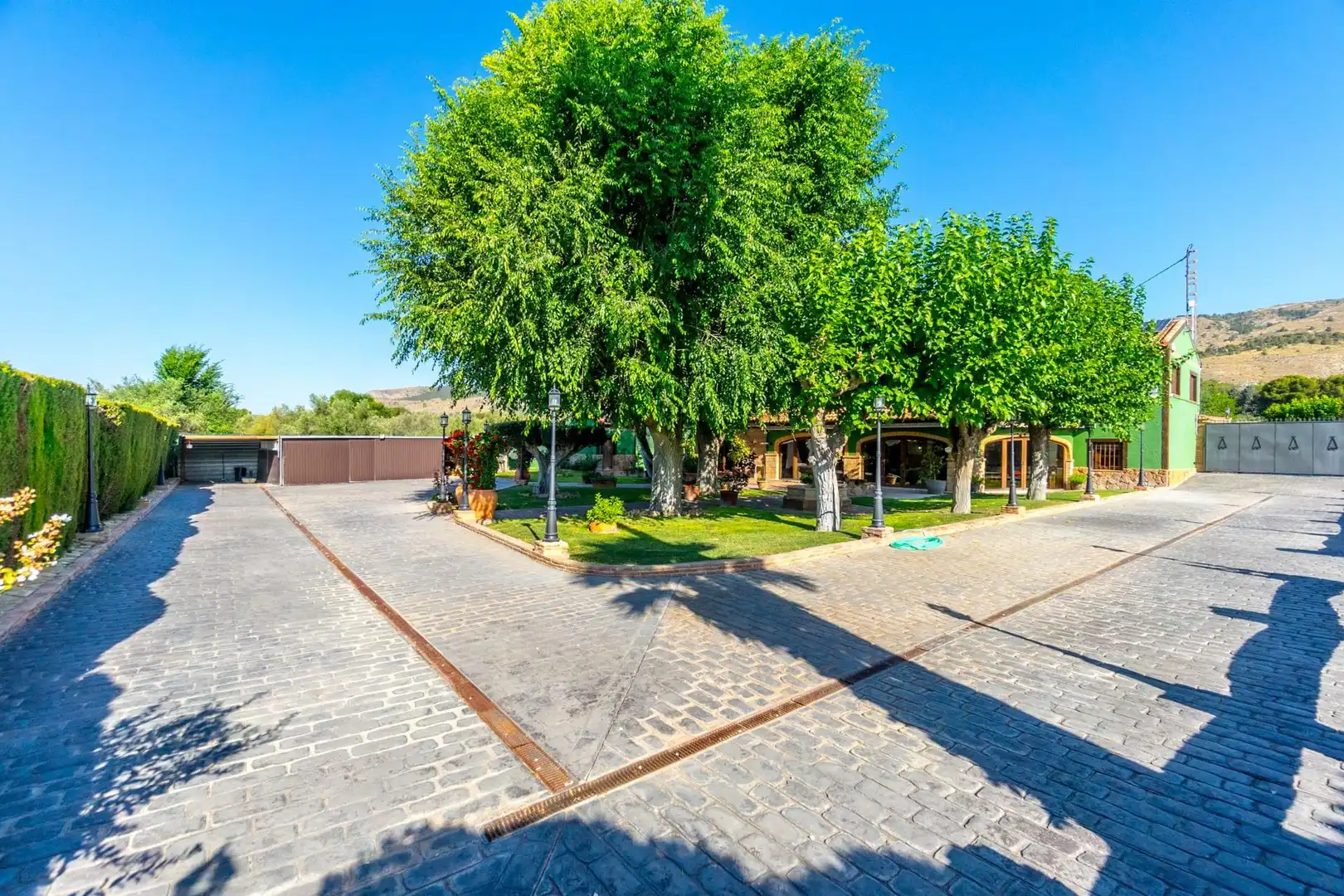 Detached house with pool to rent in Onil, imagen 39
