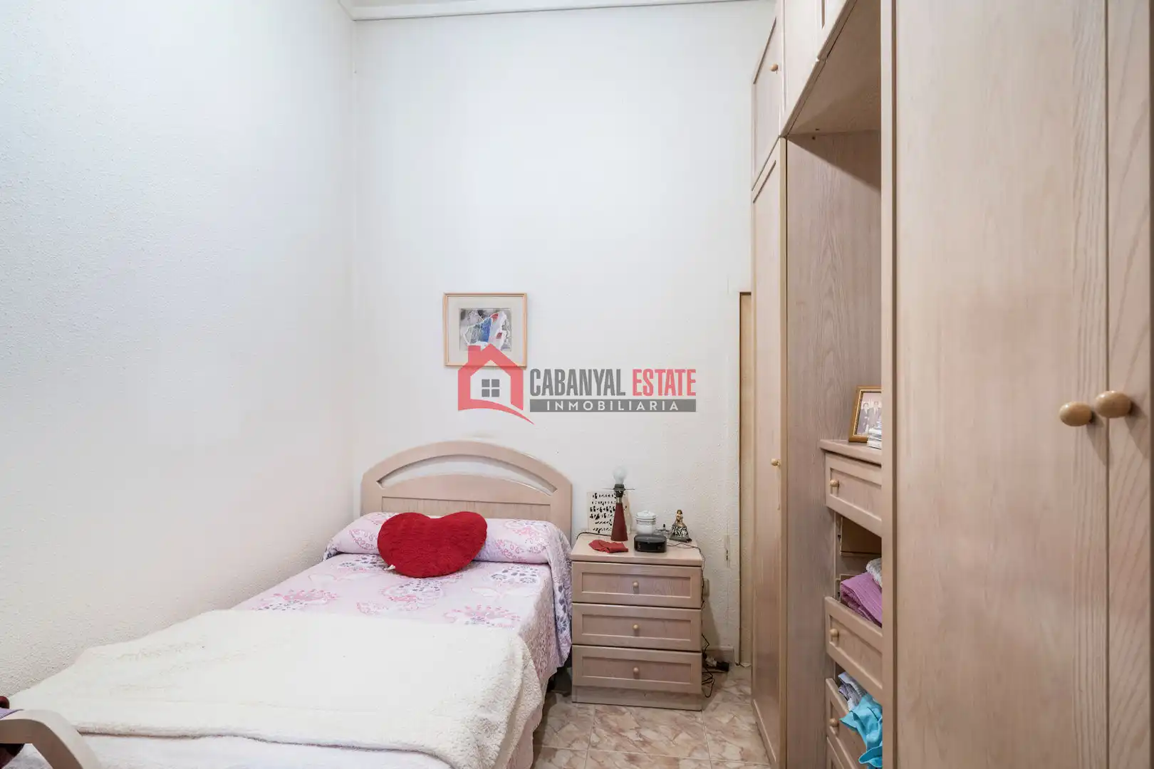 Bedroom of Apartments for sale in Valencia  with Air Conditioner and Balcony