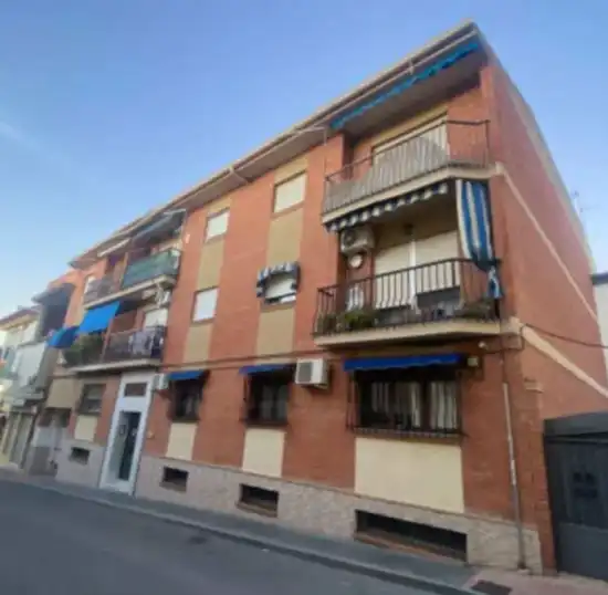 Vista exterior de Pis en venda en La Zubia