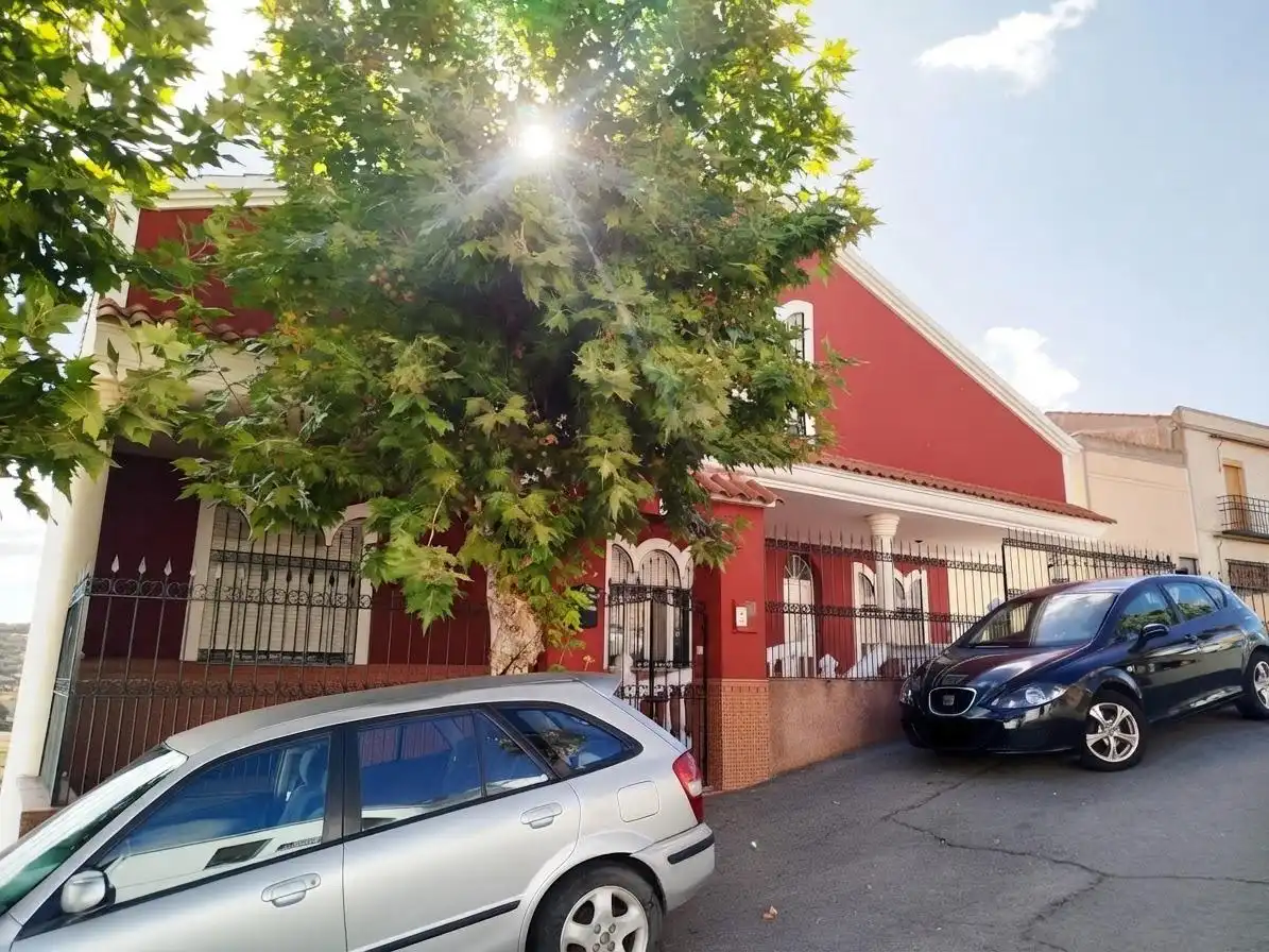 Vista exterior de Casa o xalet en venda en Zahínos amb Jardí privat, Terrassa i Traster