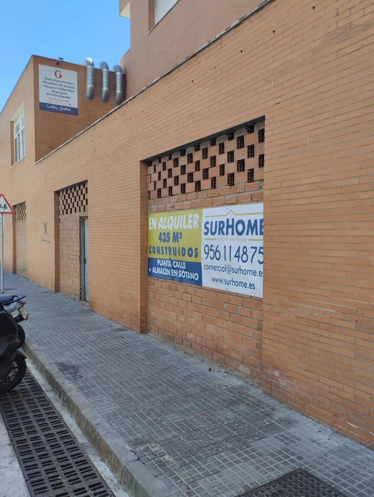 Vista exterior de Local de lloguer en Algeciras