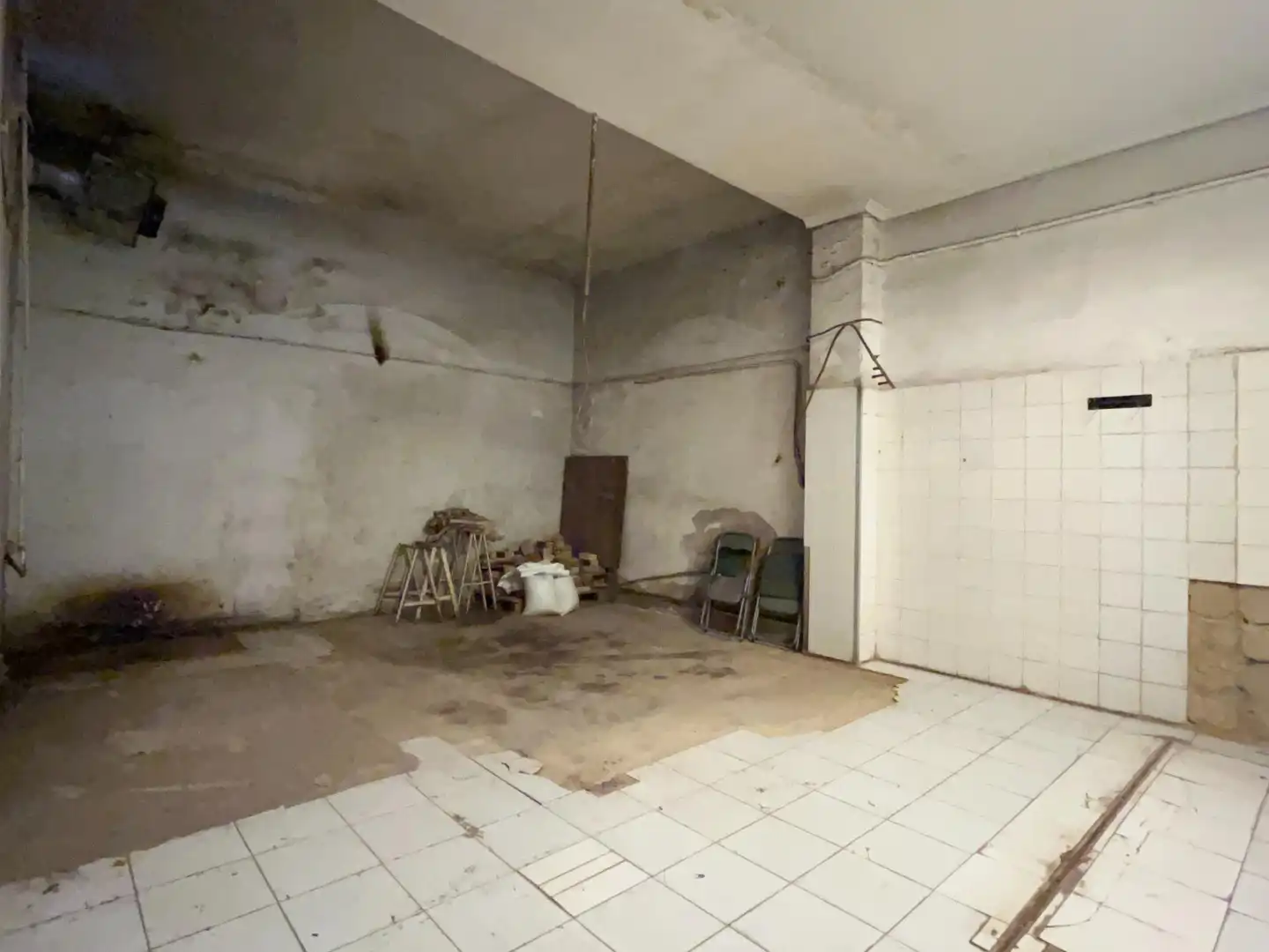 Gewerbefläche zum Verkauf in Avenida del Cedre 44, imagen 5