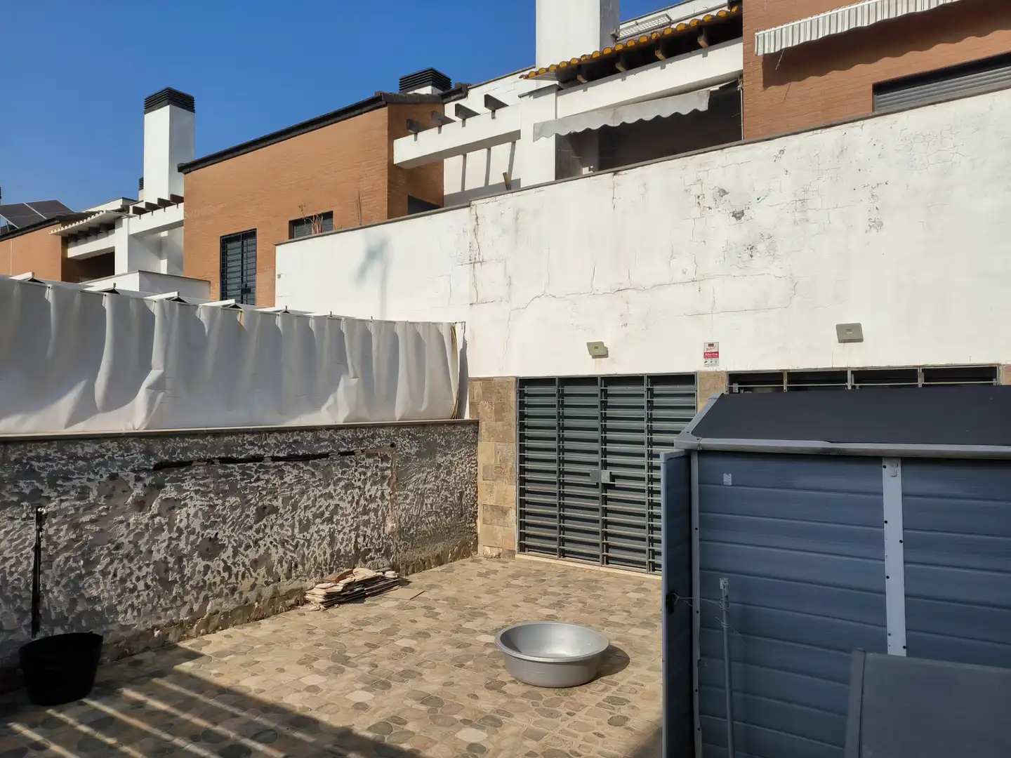 Vista exterior de Casa adosada en venda en Sevilla amb Aire condicionat, Calefacció i Terrassa