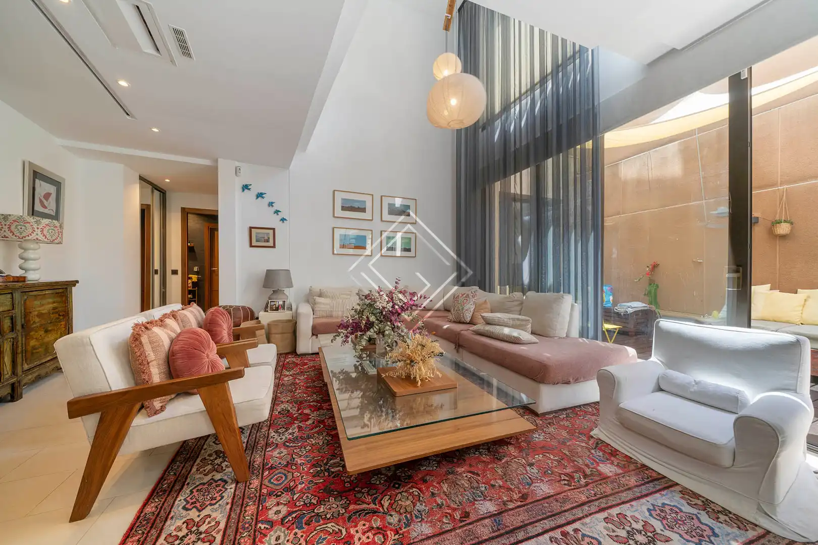 Sala d'estar de Casa o xalet en venda en Madrid amb Aire condicionat, Calefacció i Terrassa