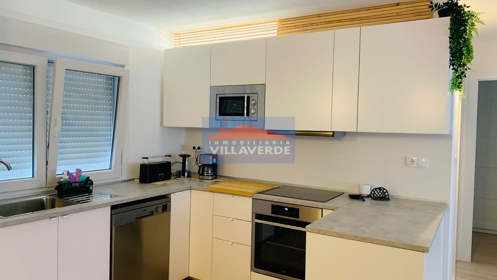 Kitchen of Flat to rent in Cangas   with Heating, Furnished and Internet