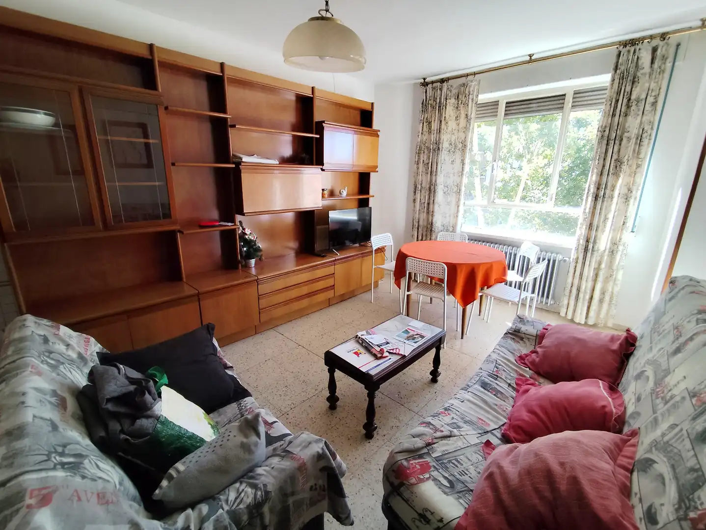 Appartement avec ascenseur à louer à Plaza de Bretón 10