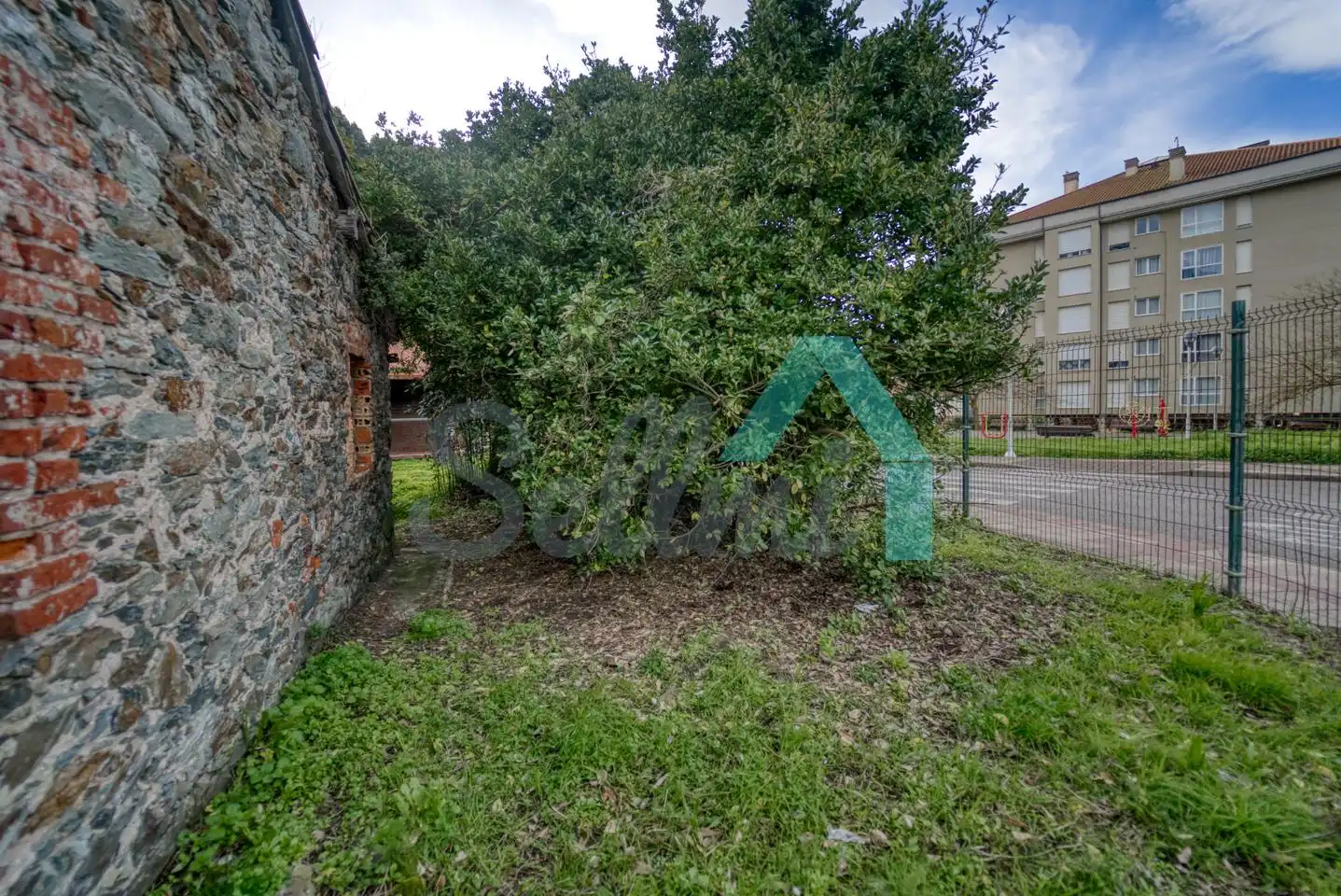 Casa o xalet en venda en Soto del Barco amb Jardí privat