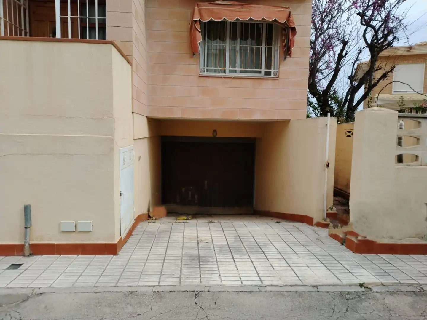 Aparcament de Casa o xalet en venda en Sant Joan d'Alacant amb Aire condicionat, Jardí privat i Terrassa