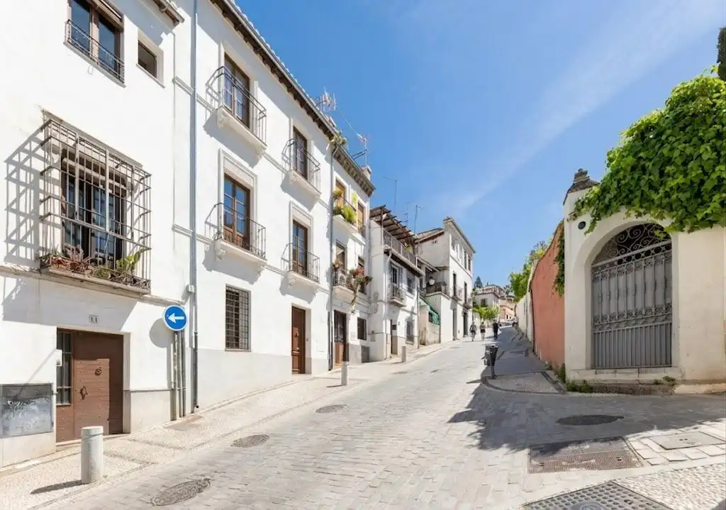 Exterior view of Apartments for rent in Granada  with Air Conditioner, Heating and Furnished