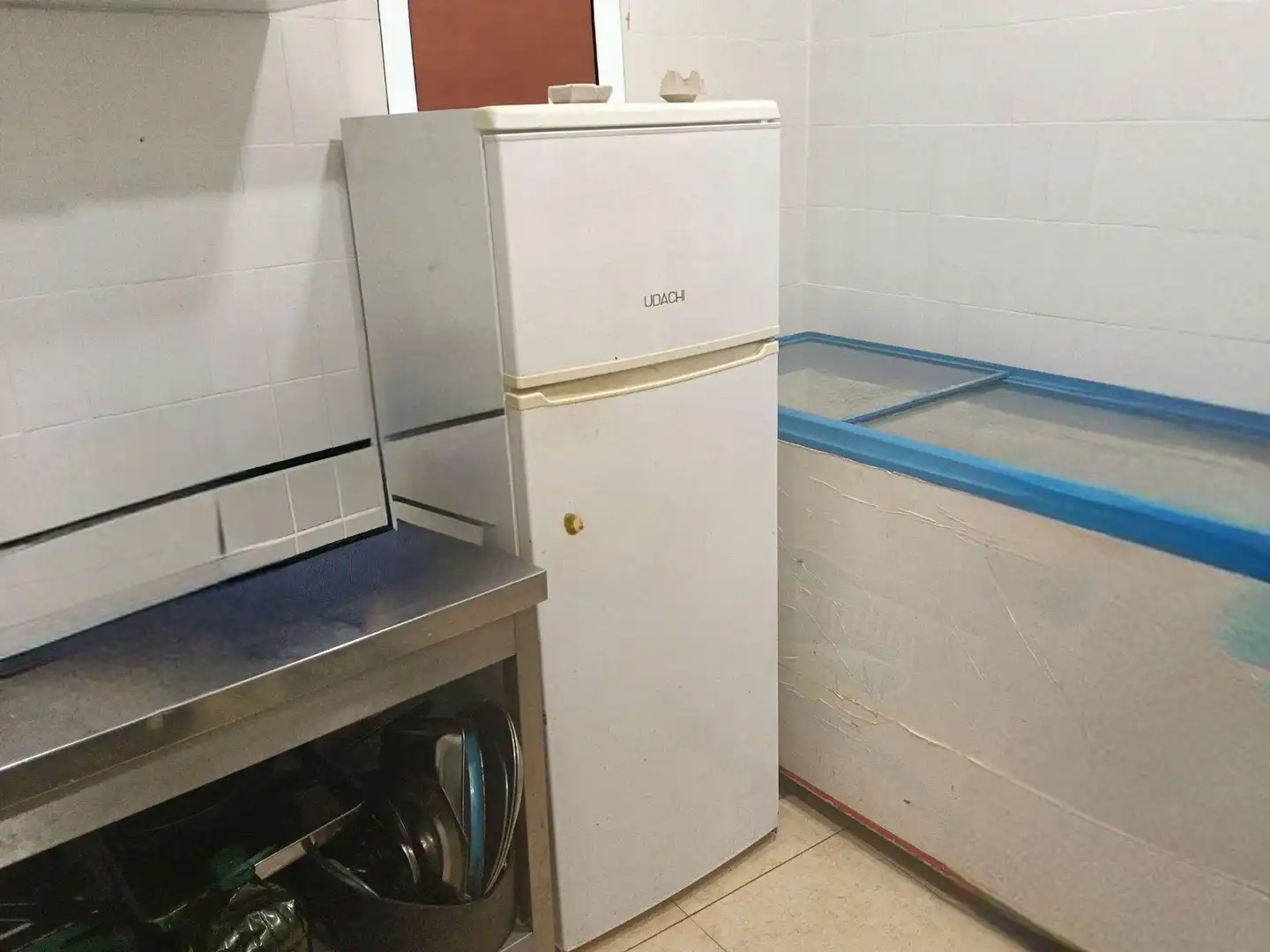 Cocina de Local de alquiler en Zaragoza con Aire acondicionado y Amueblado