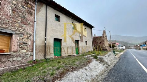 Photo 3 of Houses for sale in Carretera Asturias, 136, Villamanín, León