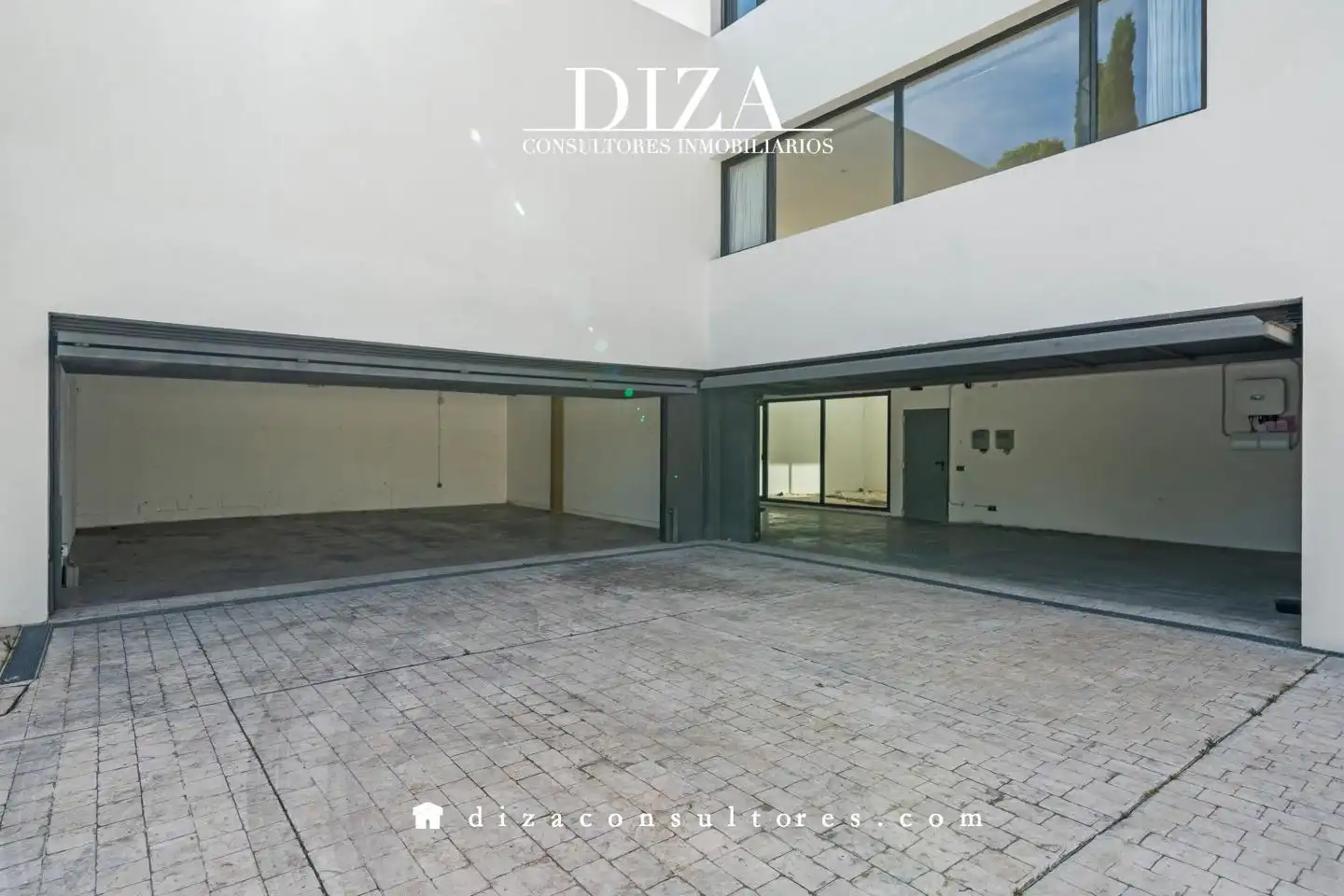 Vista exterior de Casa o chalet en venta en Madrid