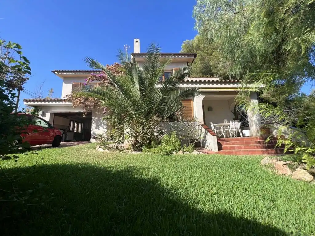 Exterior view of Houses for sale in El Vendrell  with Air Conditioner, Heating and Private garden