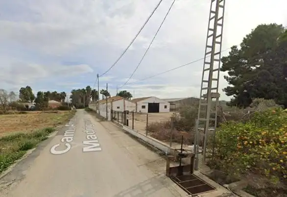 Vista exterior de Nau industrial en venda en Catral