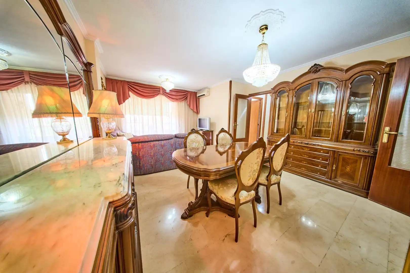 Dining room of Flat for sale in Granada