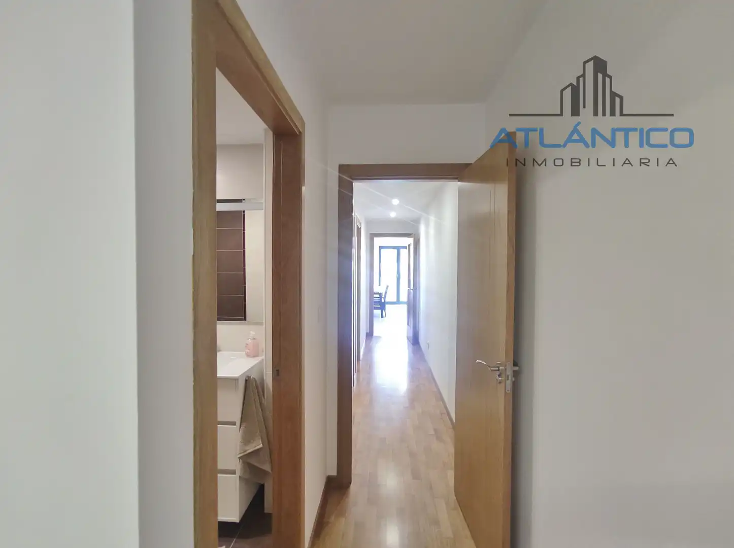 Wohnung zur Miete in Avenida de Bértoa, Carballo