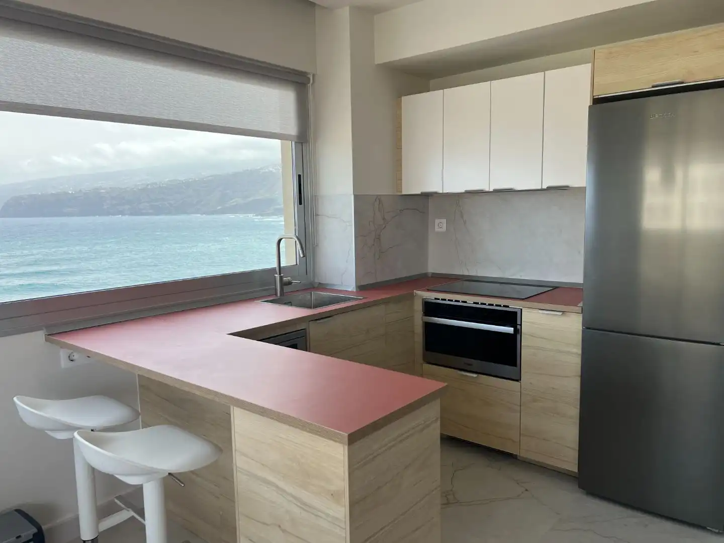 Cuina de Apartament de lloguer en Puerto de la Cruz amb Terrassa i Balcó