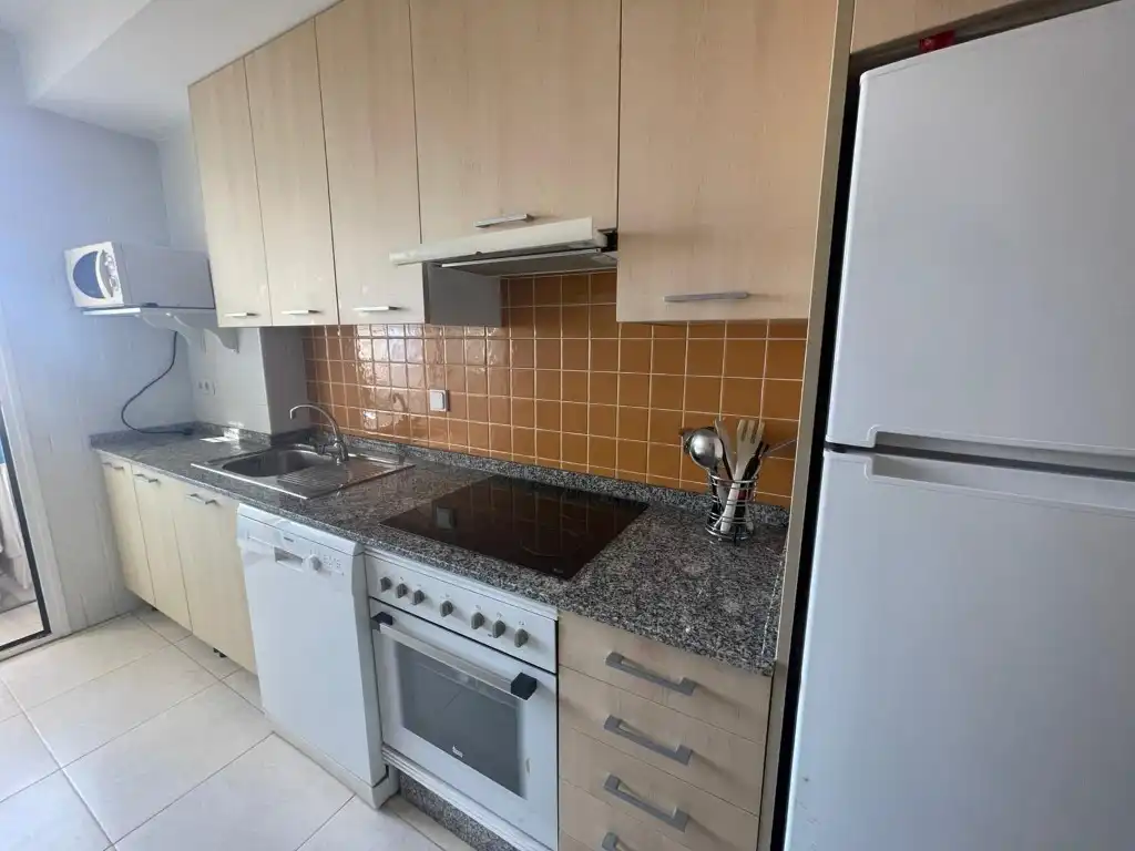Cuina de Apartament en venda en La Manga del Mar Menor amb Terrassa, Piscina i Balcó