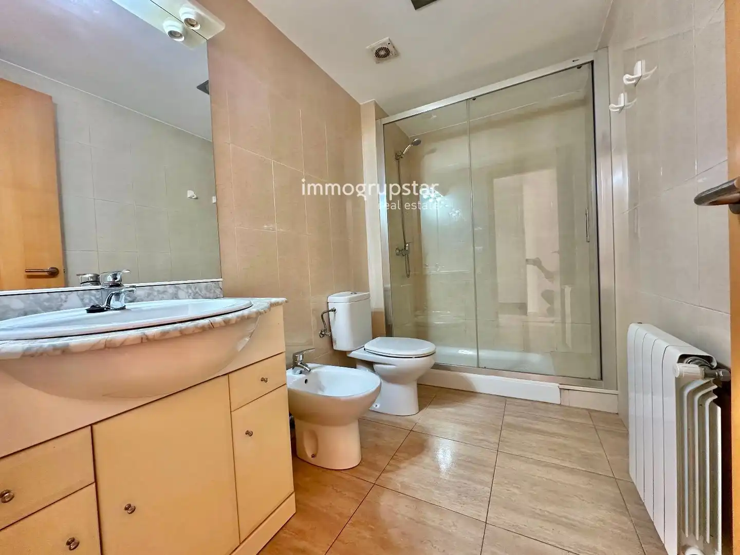 Baño de Dúplex en venta en Palamós con Calefacción, Terraza y Balcón