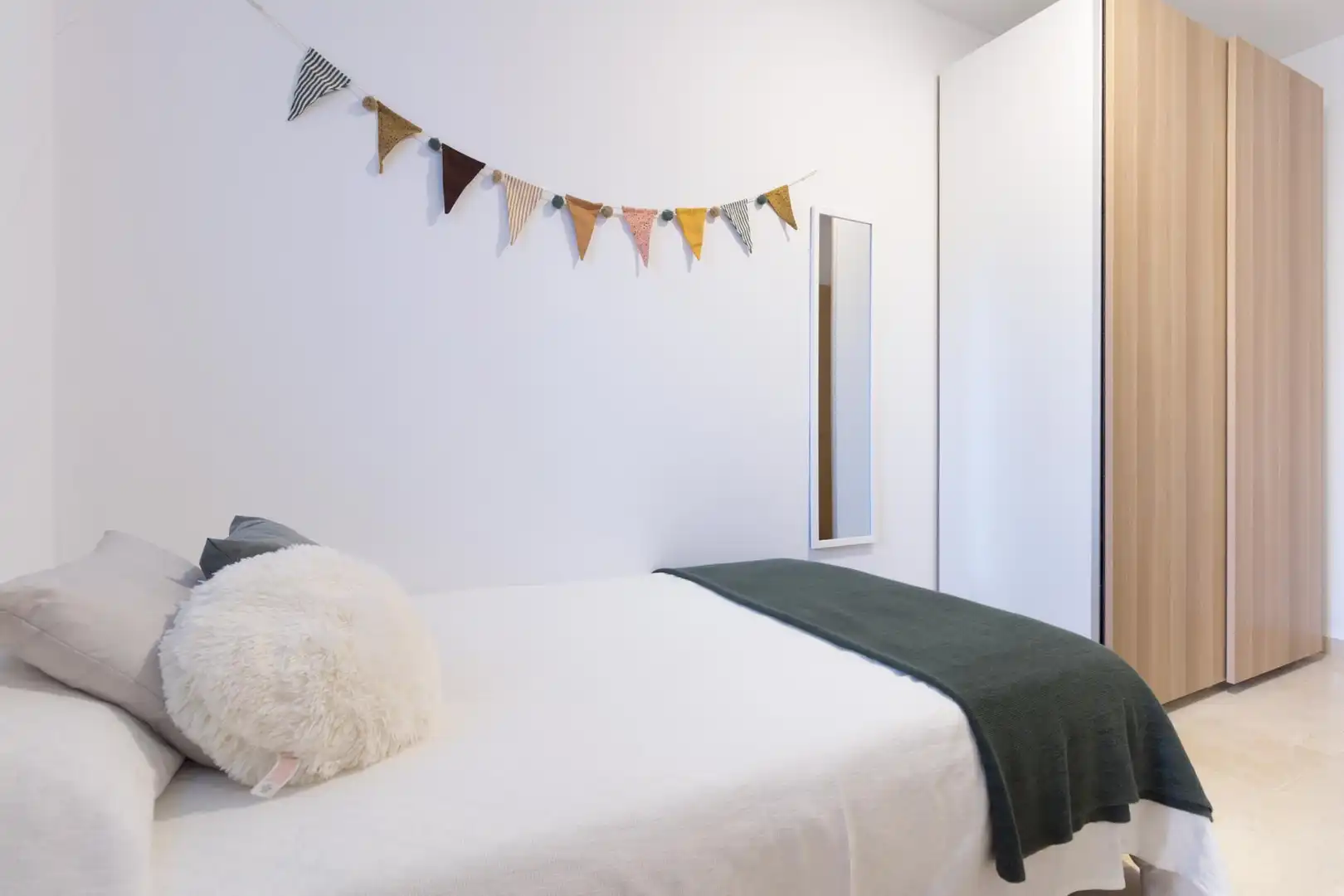 Bedroom of Flat for sale in Coria del Río  with Air Conditioner, Heating and Terrace