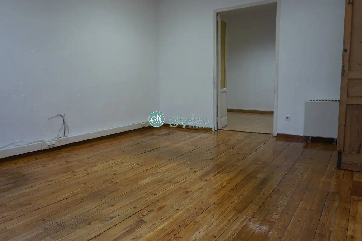 Habitación de Piso en venta en Segovia con Calefacción, Parquet y Terraza