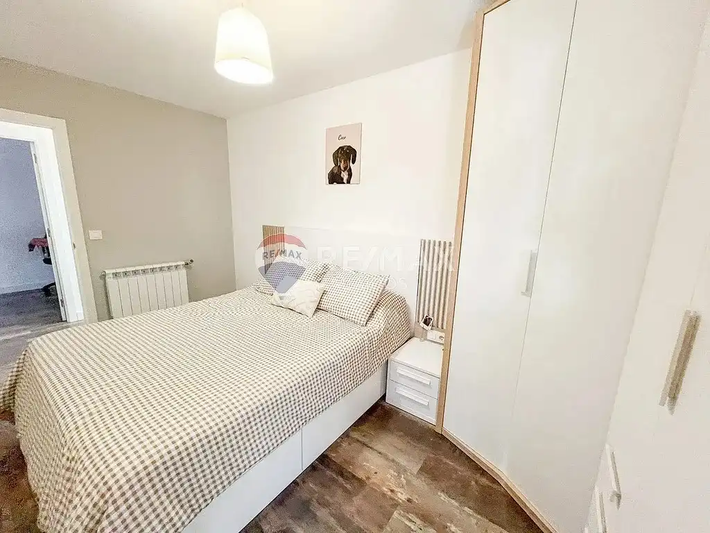 Bedroom of Flat for sale in Vigo   with Heating, Terrace and Storage room