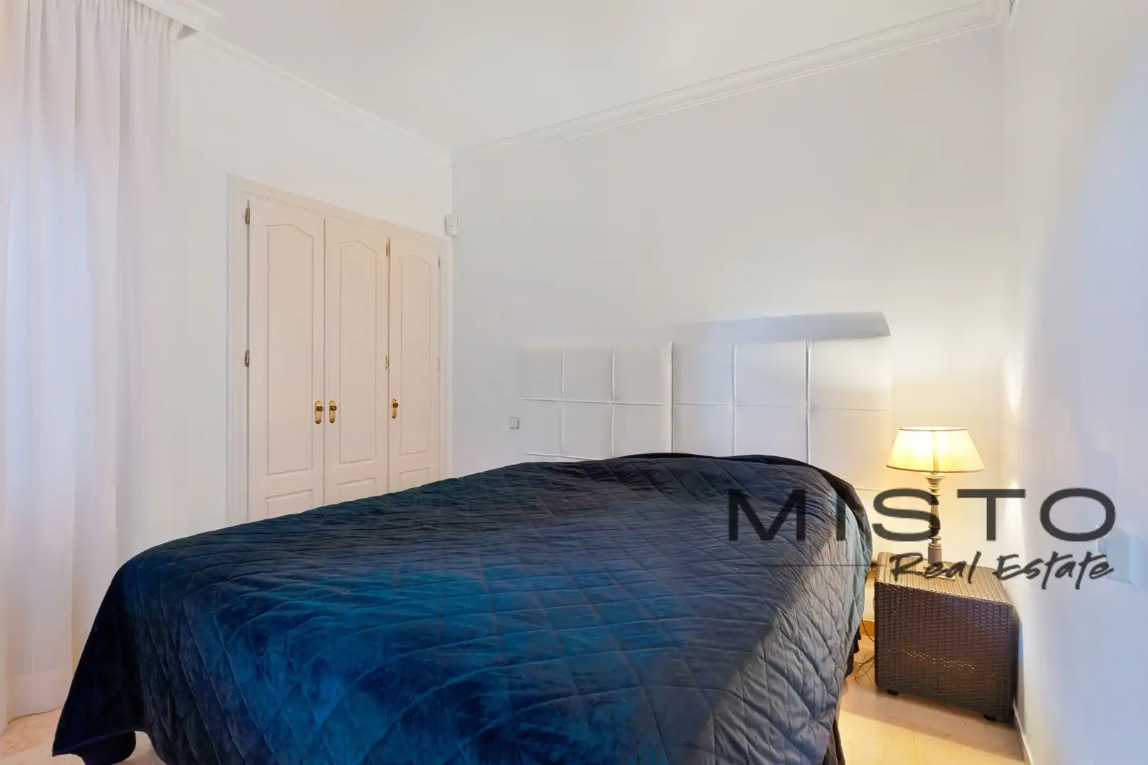 Habitación de Piso en venta en Marbella con Aire acondicionado, Terraza y Piscina