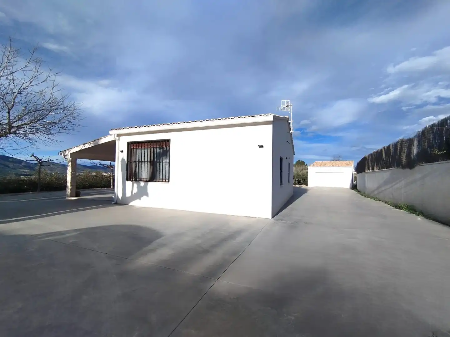 Vista exterior de Casa o chalet en venta en Benimarfull con Jardín privado, Terraza y Trastero
