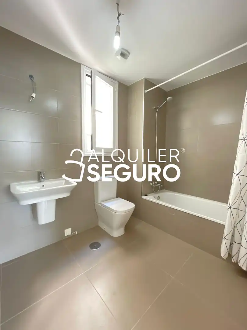 Flat for rent in Maria de Maeztu, Arroyo del Fresno