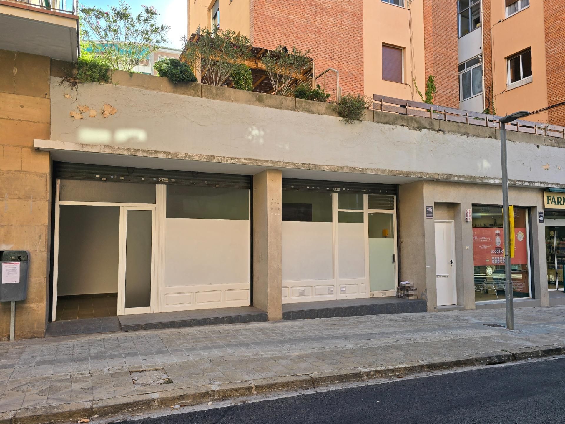 Exterior view of Premises for sale in Manresa