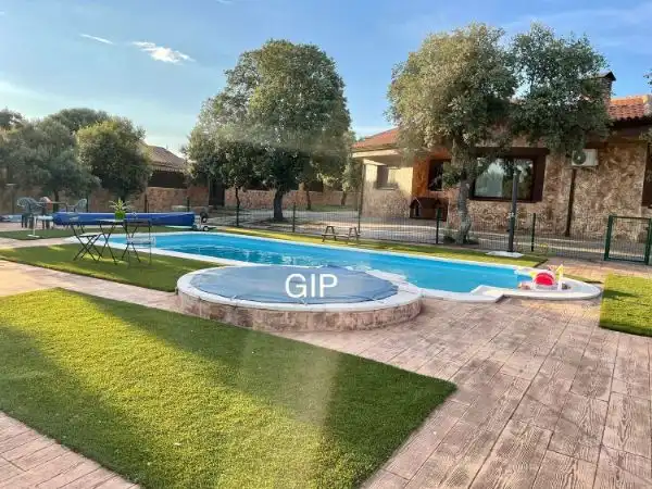 Casa con piscina en venta en Pioz, imagen 13
