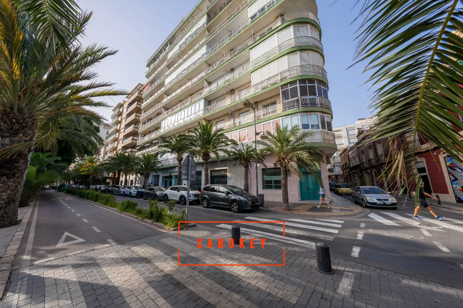 Vista exterior de Piso en venta en Almería con Parquet, Amueblado y Horno