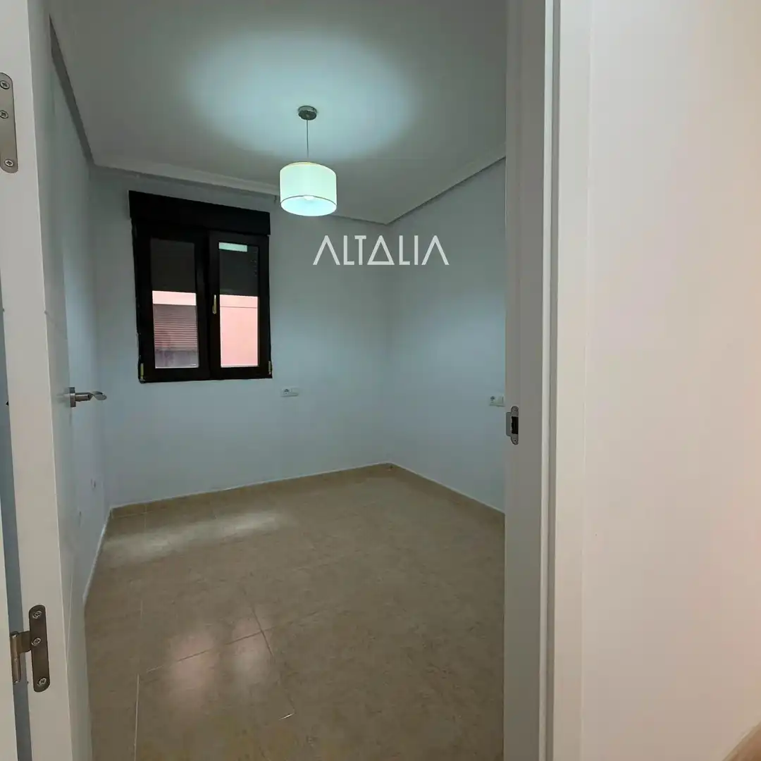 Habitación de Piso en venta en Cuenca con Terraza, Trastero y Balcón