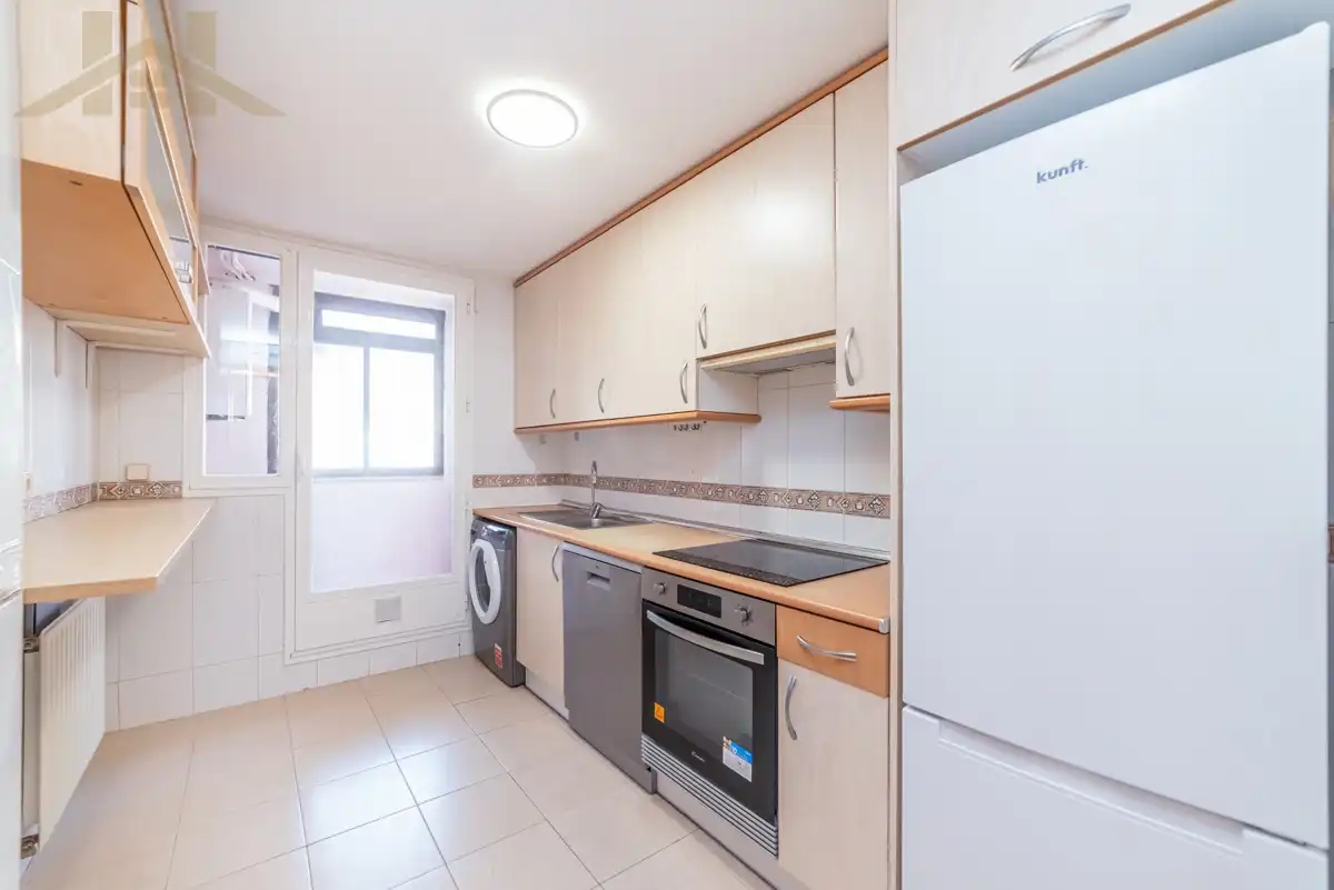 Küche von Wohnung zum Verkauf in Valdemoro mit Klimaanlage, Heizung und Parkett