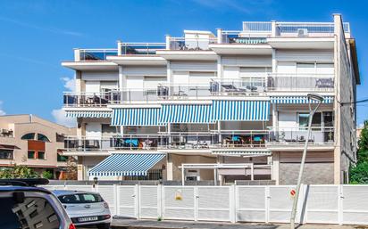 Exterior view of Attic for sale in El Vendrell  with Terrace and Balcony