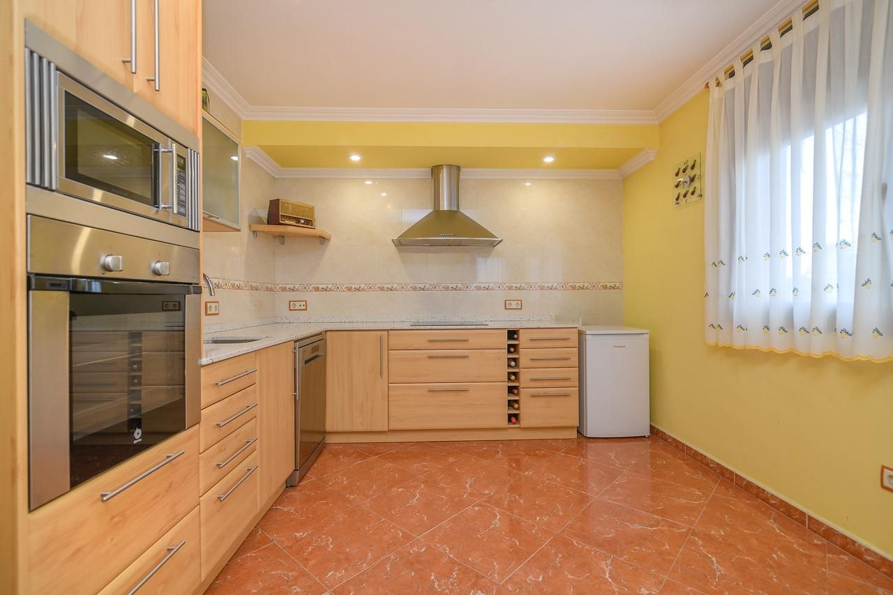 Cuina de Casa o xalet en venda en El Pont de Vilomara i Rocafort amb Jardí privat, Terrassa i Piscina