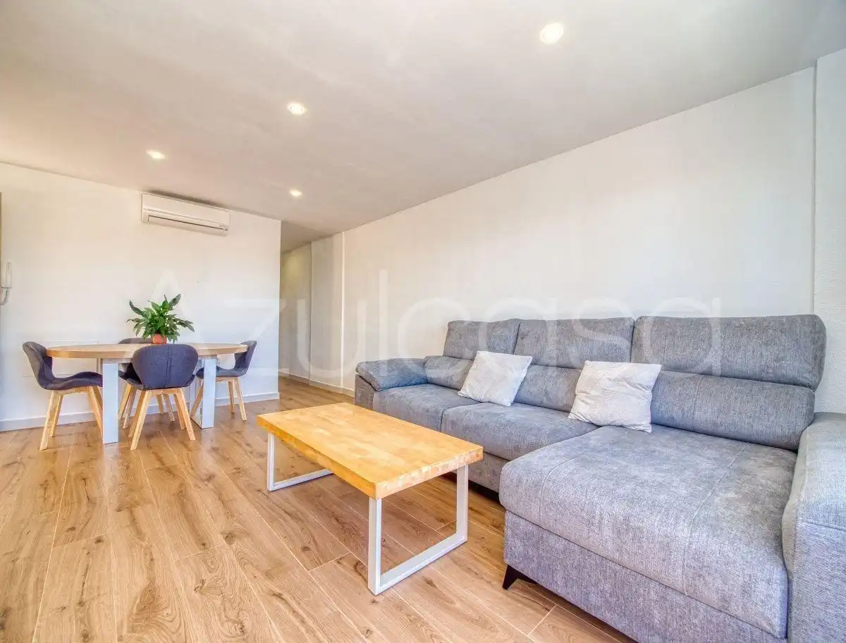 Living room of Flat for sale in Mutxamel  with Parquet flooring, Terrace and Community pool