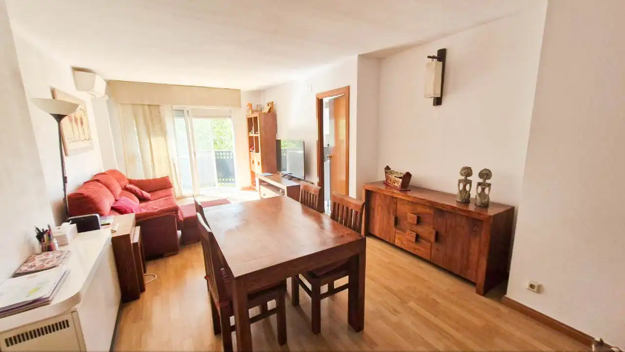 Piso con terraza en venta en Can Borrell