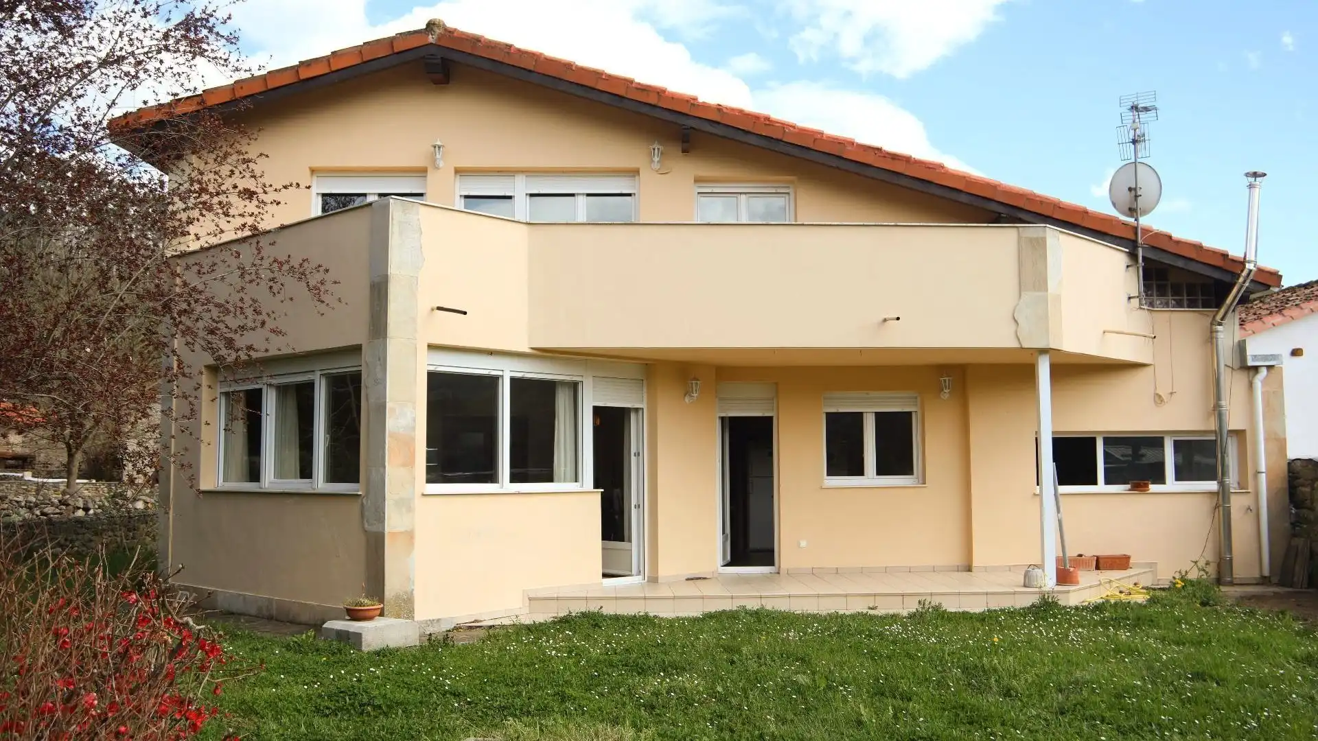 Casa con giardino in vendita a Santa Olalla, imagen 2