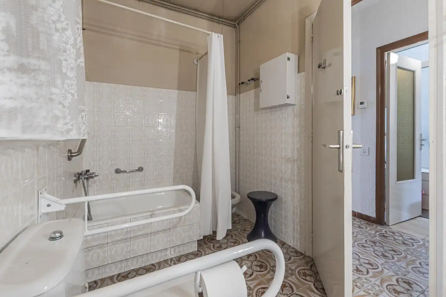 Bathroom of Flat for sale in Terrassa  with Terrace and Balcony