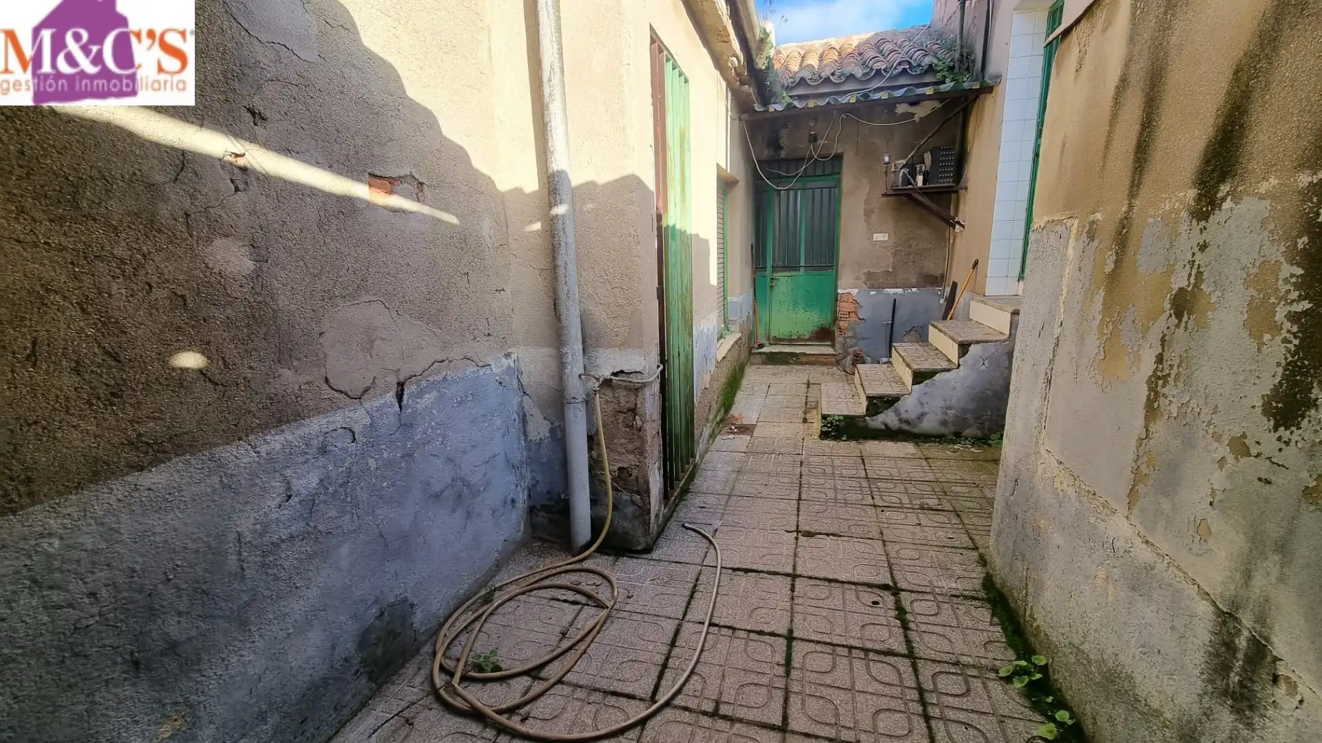 Vista exterior de Casa o xalet en venda en Puertollano