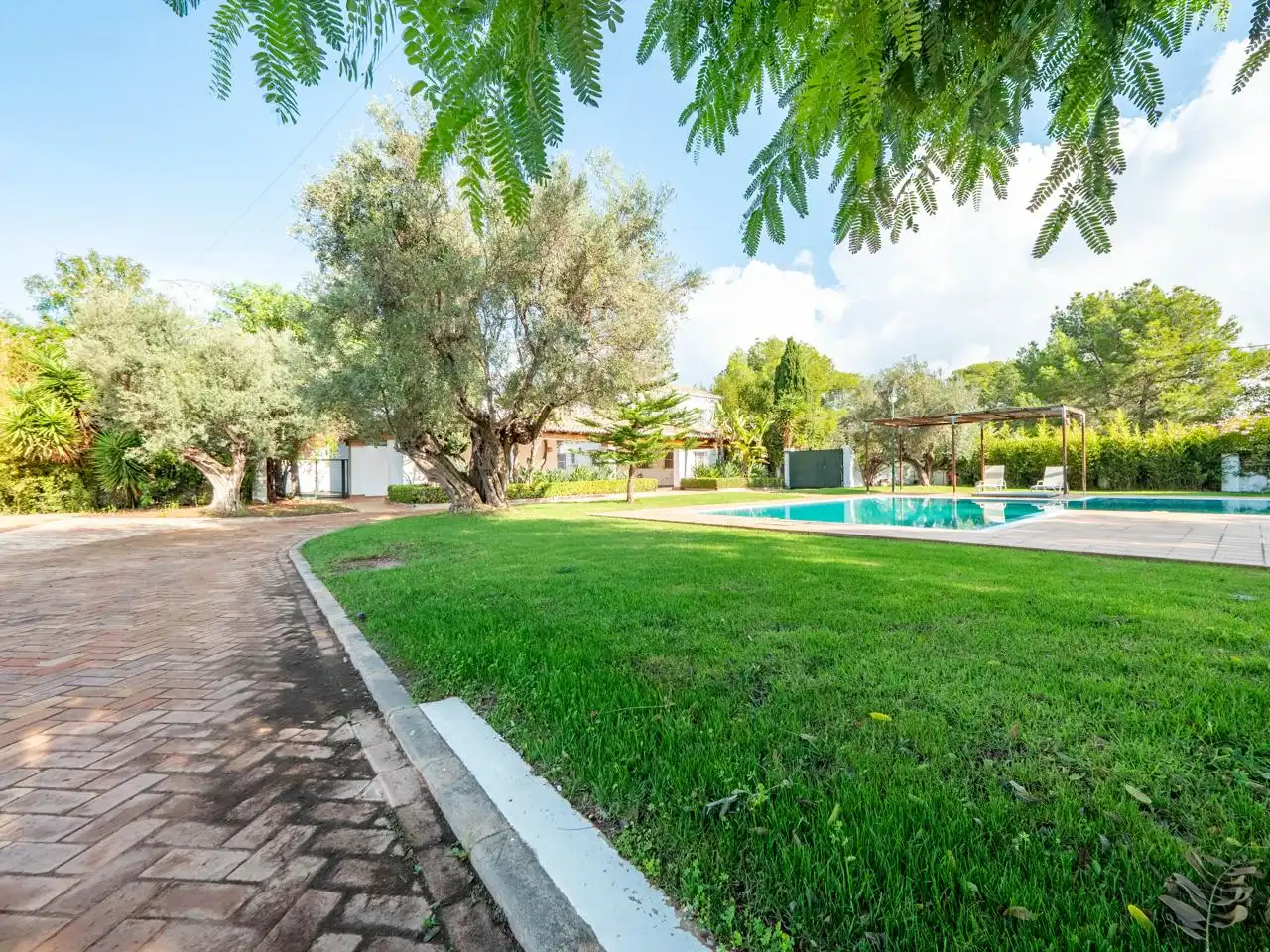 Vista exterior de Finca rústica en venta en Bétera con Aire acondicionado, Calefacción y Jardín privado