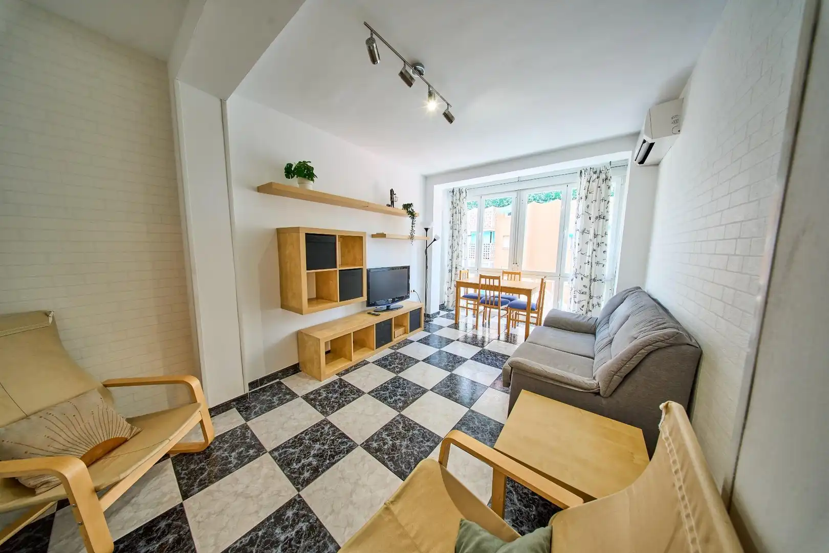 Wohnzimmer von Wohnung zur Miete in Granada