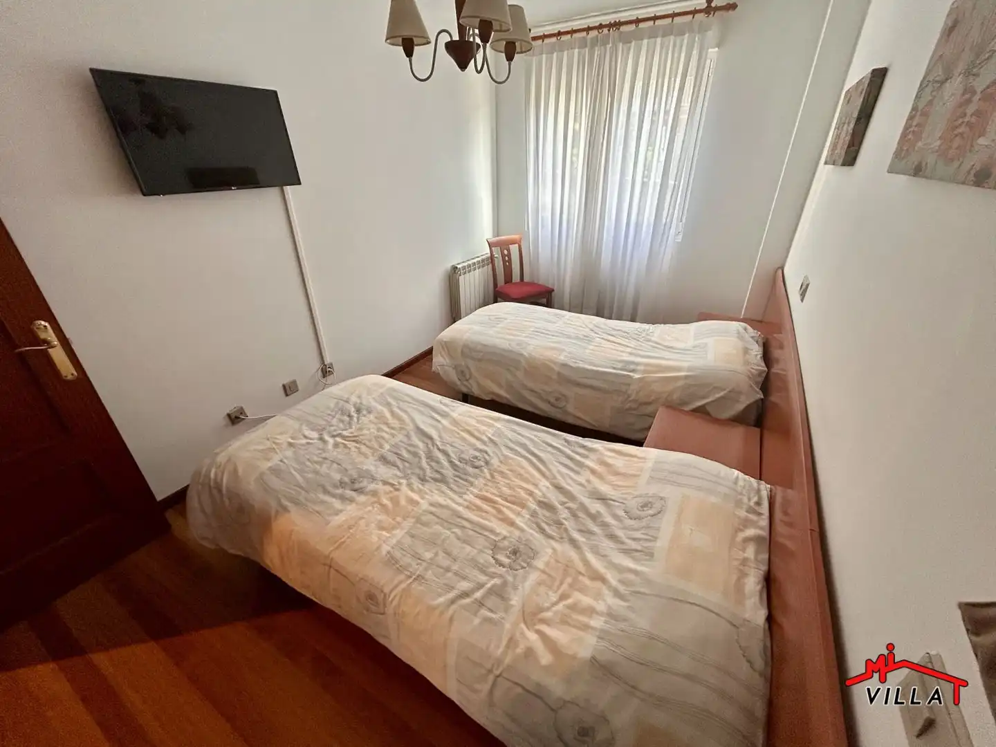 Bedroom of Flat for sale in Laredo  with Heating