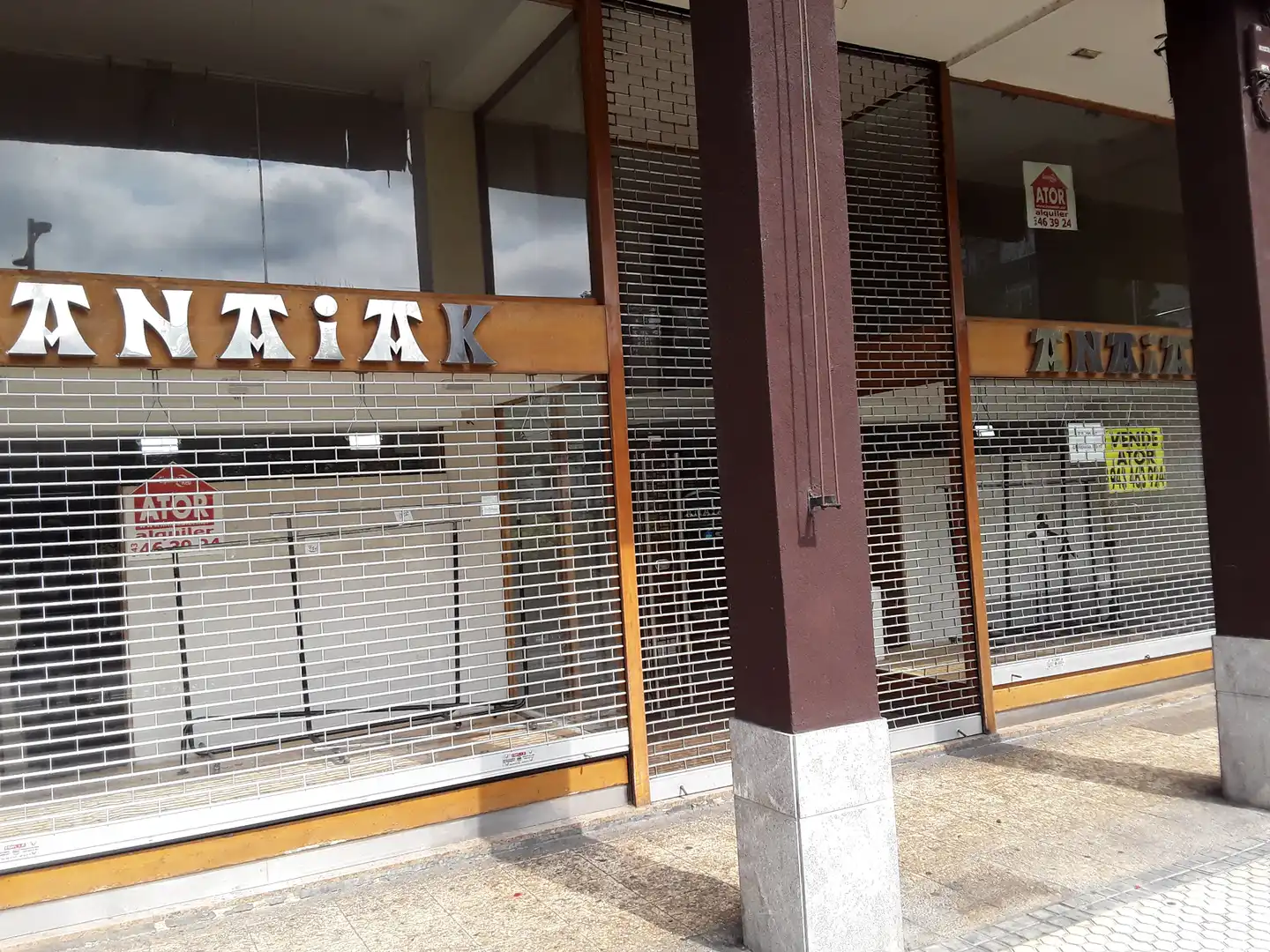 Local commercial à vendre à Kale Nagusia 25
